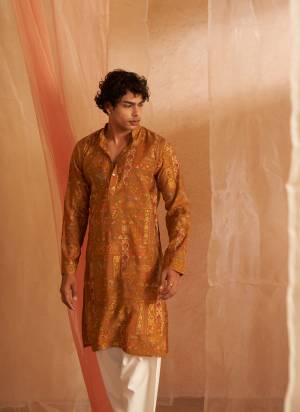 For A festive Wear,Grab These Readymade Kurta With Payjama in Fine Colored.These Kurta is Fabricated On Modal Silk And Art Silk Bottom With Designer Printed.Buy Now.