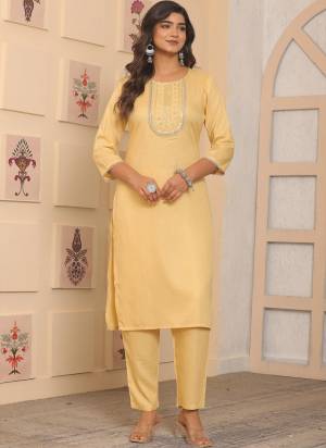 Attrective These Party Wear Kurti With Bottom in Fine Colored.These Kurti And Bottom Are Fabricated On Rayon.Its Beautified With Designer Embroidery Work.