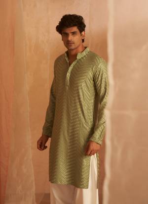 For A festive Wear,Grab These Readymade Kurta With Payjama in Fine Colored.These Kurta is Fabricated On Viscose And Art Silk Bottom With Designer Embroidery Work.Buy Now.