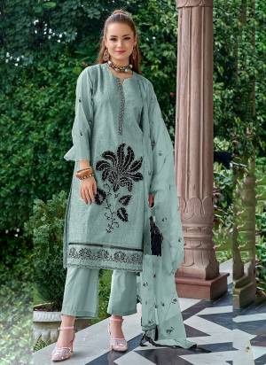 Garb These Designer Suit in Fine Colored Pair With Bottom And Dupatta.These Top Are Organza And Dupatta Are Fabricated On Organza Pair With Santoon Bottom.Its Beautified With Santoon Inner.Its Beautified With Heavy Designer Embroidery Work.