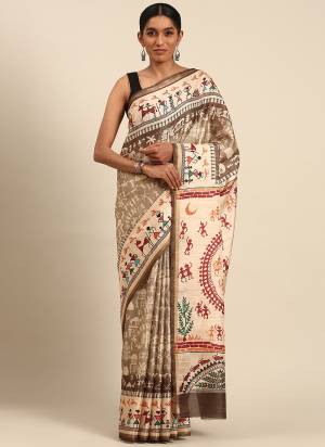 Looking These Fastive Wear Saree in Fine Colored.These Saree And Blouse is Fabricated On Cotton.Its Beautified With Designer Tradional Printed.