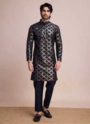 For A Festive Wear,Grab These Readymade Kurta Pair in Fine Colored.These Kurta Are Silk Fabricated on Pair.Its Beautified With Designer Thread,Sequance Embroidery Work.