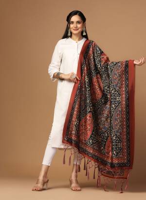 Grab These Beautiful Colored Ethnic Dupatta.This Dupatta is Fabricated On Beautiful Assam Silk Fabric . It Is Beautified With Beautiful Digital Printed.