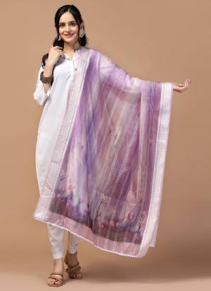 Looking These Beautiful Colored Ethnic Dupatta.This Dupatta is Fabricated On Beautiful Organza Fabric . It Is Beautified With Beautiful Wevon Loom Crochet Designer With Digital Printed.