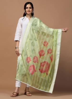 Looking These Beautiful Colored Ethnic Dupatta.This Dupatta is Fabricated On Beautiful Organza Fabric . It Is Beautified With Beautiful Wevon Loom Crochet Designer With Digital Printed.