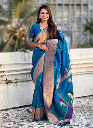 Attrective Look These Traditional Saree in Fine Colored.These Saree And Blouse is Fabricated On Soft Silk.Its Beautified With Weaving Rich Figure Pallu Designer.