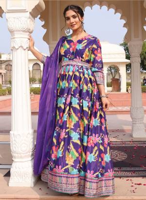 Attrective Looking These Anarkali Suit in Fine Colored Pair With Bottom And Dupatta.These Top Are Chinon And Dupatta Are Fabricated On Nazneen Pair With Crepe Bottom.Its Beautified With Designer Printed.