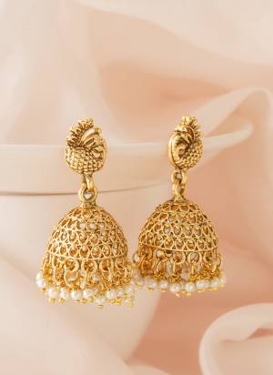 Grab These Beautifil Golden Colored Earring Jhumka.These Earring is Come Bross & Copper Material And Beautified With Artificial Stone Work.