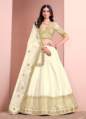 For A Designer Look,Grab These Lehenga Choli in Fine Colored.These Lehenga And Blouse Are Fabricated On Art Silk Pair With Net Dupatta.Its Beautified With Designer Embroidery Work.