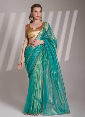 Attrctive These Fancy Party Wear Saree in Fine Colored.These Saree Are Twill Net And Blouse is Fabricated On Art Silk Pair.Its Beautified With Solid Fancy Disigner.