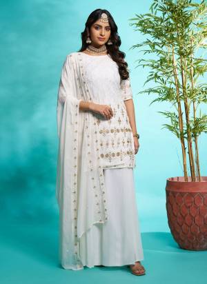 Atrective These Beautiful Looking Readymade Plazzo Suits.These Top Are Faux Georgette And Bottom Are Faux Georgette Fabricated On Faux Georgette Dupatta.Its Beautified With Designer Thread,Jari,Sequance Embroidery Work.