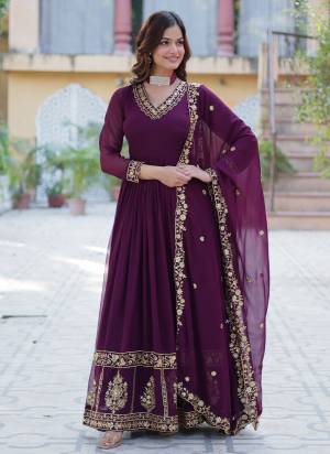 Looking These Beautiful Looking Party Wear Readymade Long Gown With Dupatta.These Gown And Dupatta is Fabricated On Faux Georgette.Its Beautified With Designer Jai,Thread,Sequance Embroidery Work.