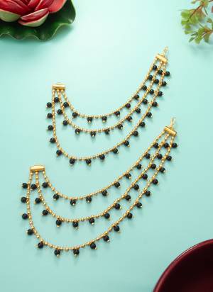 Looking These Beautifil Earring Attached Accessories Fine Colored.These Accessories is Come Brass Material And Beautified With Artificial Beads Work.