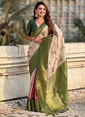 Attrective These Party Wear Saree in Fine Colored.These Saree And Blouse is Fabricated On Cotton Linen Silk.Its Beautified With Weaving Designer With Floral Printed.