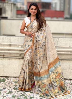 Attrective These Party Wear Saree in Fine Colored.These Saree And Blouse is Fabricated On Katki Silk.Its Beautified With Weaving Jari Border,Designer Floral Digital Printed.