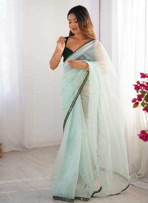 Attractive These Fancy Party Wear Saree in Fine Colored.These Saree Are Twill Net And Blouse is Fabricated On Art Silk Pair.Its Beautified With Fancy Disigner Saree.