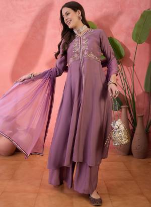 Garb These Beautiful Looking Readymade Suits.These Top And Bottom Are Roman Silk And Dupatta Are Roman Silk Fabricated.Its Beautified  With Disigner Embroidery Work.