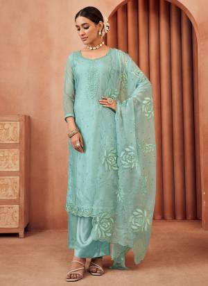 Looking These Party Wear Suit in Fine Colored Pair With Bottom And Dupatta.These Top Are Organza And Dupatta Are Fabricated On Organza Pair With Dull Santoon Bottom.Its Beautified With Designe Heavy Thread Embroidery Work.