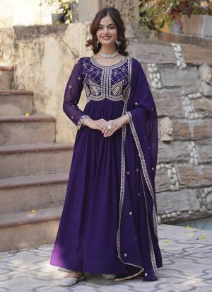 Garb These Beautiful Looking Party Wear Readymade Long Gown With Dupatta.These Gown And Dupatta is Fabricated On Faux Georgette.Its Beautified With Designer Sequance,Thread,Beads Embroidery Work.