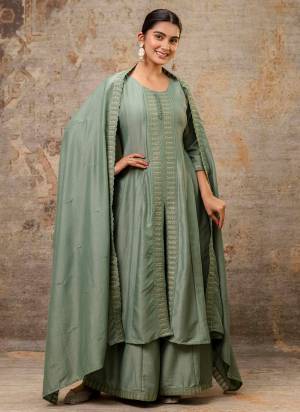 Attractive These Beautiful Looking Readymade Plazzo Suits With Dupatta.These Suit is Fabricated On Top Are Silk Blend And Bottom Are Silk Blend And Silk Dupatta .Its Beautified With Designer Embroidery Work.