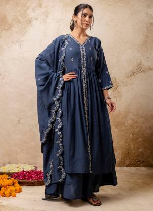 Attractive These Beautiful Looking Readymade Plazzo Suits With Dupatta.These Suit is Fabricated On Top Are Silk Blend And Bottom Are Silk Blend And Silk Dupatta .Its Beautified With Designer Embroidery Work.