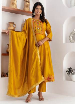 Garb These Beautiful Looking Party Wear Readymade Suits With Dupatta.These Suit is Fabricated On Top Are Vichitra Silk And Bottom Are Vichitra Silk And Vichitra Silk Dupatta .Its Beautified With Designer Thread Embroidery Work,Swarovski Diamond Dupatta.