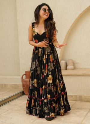 Attractive Looking These Beautiful Looking Readymade Long Kurti.These Kurti is Fabricated On Rayon.Its Beautified With Designer Printed.