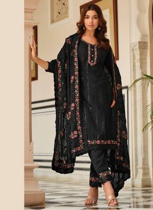 Attractive Looking These Party Wear Suit in Fine Colored Pair With Bottom And Dupatta.These Top Are Chinon And Dupatta Are Fabricated On Chinon Pair With Chinon Bottom.Its Beautified With Designe Heavy Multy Thread Embroidery Work.