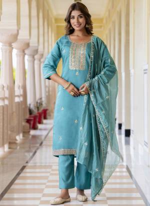 Garb These Beautiful Looking Party Wear Readymade Suits With Dupatta.These Suit is Fabricated On Top Are Silk Blend  And Bottom Are Silk Blend And Organza Dupatta .Its Beautified With Designer Thread Embroidery Work.