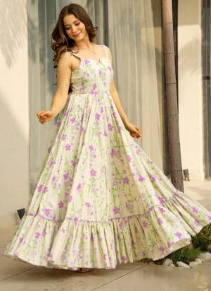 Garb These Beautiful Looking Party Wear Readymade Long Gown.These Gown is Fabricated On Heavy Rayon.Its Beautified With Designer Printed.
