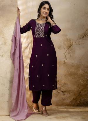 Looking These Beautiful Party Wear Readymade Suits With Dupatta.These Suit is Fabricated On Top And Bottom Are Silk Blend And Silk Blend Dupatta .Its Beautified With Designer Embroidery Work.