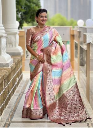Attrective These Party Wear Saree in Fine Colored.These Saree And Blouse is Fabricated On Soft Silk.Its Beautified With Weaving Jacquard Designer.