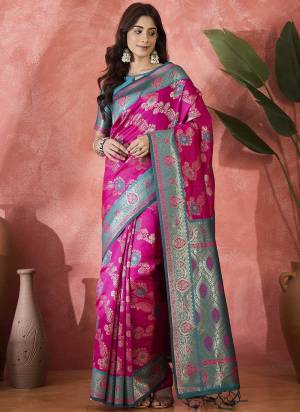 Attrective These Party Wear Saree in Fine Colored.These Saree And Blouse Is Silk Fabricated.Its Beautified With Wevon Jari Designer.