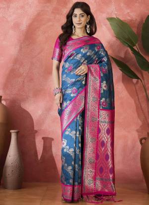 Attrective These Party Wear Saree in Fine Colored.These Saree And Blouse Is Silk Fabricated.Its Beautified With Wevon Jari Designer.