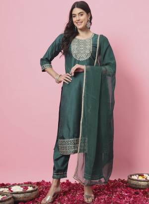Looking These Beautiful Looking Readymade Suits With Dupatta.These Suit is Fabricated On Top Are Silk Blend And Bottom Are Silk Blend And Nazmin Dupatta .Its Beautified With Designer Embroidery Work.