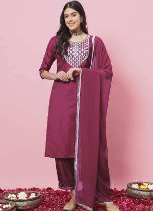 Looking These Beautiful Looking Readymade Suits With Dupatta.These Suit is Fabricated On Top Are Silk Blend And Bottom Are Silk Blend And Nazmin Dupatta .Its Beautified With Designer Embroidery Work.
