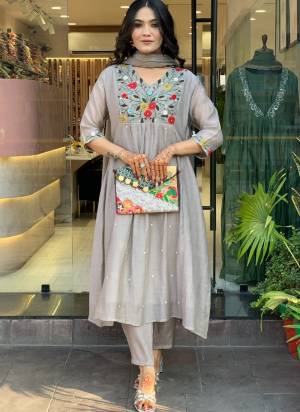 Attrective These Suit in Fine Colored Pair With Bottom And Dupatta.These Top And Bottom Are Fabricated On Viscose Chinon Pair With Bhagalpuri Dupatta.Its Beautified With Designer Embroidery Work .