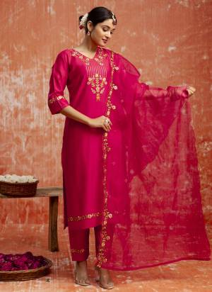 Attractive These Beautiful Party Wear Readymade Suits With Dupatta.These Suit is Fabricated On Top And Bottom Are Viscose Rayon And Organza Dupatta .Its Beautified With Designer Embroidery Work.