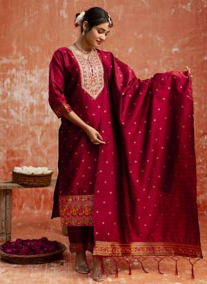 Attractive These Beautiful Party Wear Readymade Suits With Dupatta.These Suit is Fabricated On Top And Bottom Are Cotton Silk Blend And Jacquard Silk Dupatta .Its Beautified With Designer Embroidery Work.