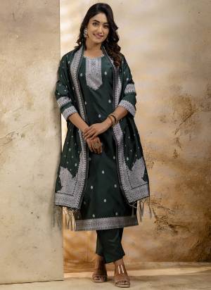 Garb These Beautiful Party Wear Readymade Suits With Dupatta.These Suit is Fabricated On Top And Bottom Are Cotton Blend And Banarasi Silk Dupatta .Its Beautified With Weaving Jacquard Designer.