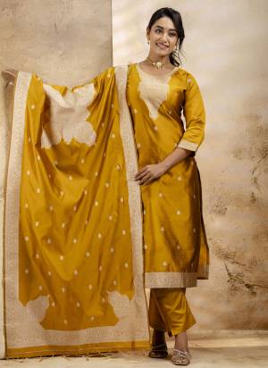 Garb These Beautiful Party Wear Readymade Suits With Dupatta.These Suit is Fabricated On Top And Bottom Are Cotton Blend And Banarasi Silk Dupatta .Its Beautified With Weaving Jacquard Designer.