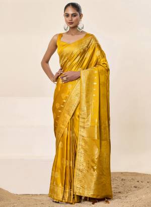 Looking These Party Wear Saree in Fine Colored Pair With Blouse.These Saree and Blouse Are Fabricated On Satin Silk.Its Beautified With Wevon Jacquard Designer.