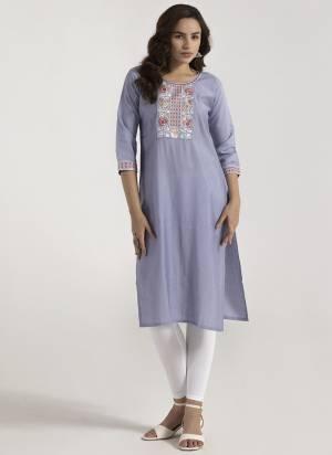 Attrective These Beautiful Looking Readymade Kurti.These Kurti Are Fabricated On Rayon.Its Beautified With Designer Embroidery Work.
