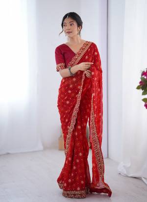 Looking These Party Wear Saree in Fine Colored.These Saree Are Georgette And Blouse is Mono Banglori Fabricated.Its Beautified With Designer Printed With Embroidery Cut Work Lace Border.