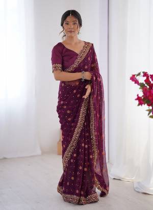Looking These Party Wear Saree in Fine Colored.These Saree Are Georgette And Blouse is Mono Banglori Fabricated.Its Beautified With Designer Printed With Embroidery Cut Work Lace Border.