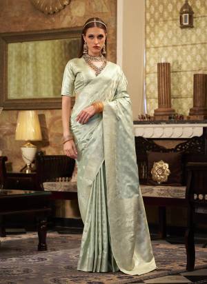 Looking These Party Wear Saree in Fine Colored.These Saree Are Satin Silk And Blouse is Fabricated On Satin Silk.Its Beautified With Weaving Jari Designer.