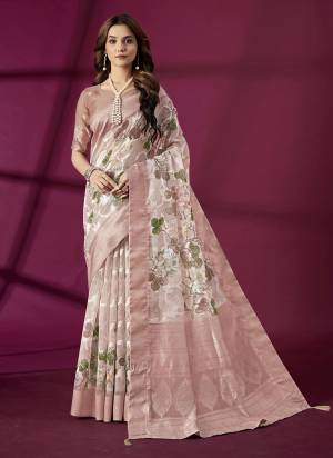 Attrective Look These Party Wear Saree in Fine Colored.These Saree And Blouse is Fabricated On Rich Silk.Its Beautified With Wevon Jacquard Designer,Printed.