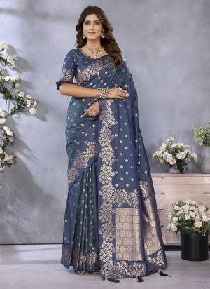 Garb These Festive Wear Saree in Fine Colored.These Saree And Blouse is Fabricated On Banarasi Silk.Its Beautified With Weaving Jacquard Gala Jari Designer.