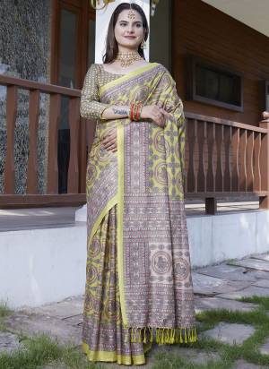 Attractive These Party Wear Saree in Fine Colored Pair With Blouse.These Saree Are Crepe and Blouse Are Fabricated On Crepe.Its Beautified With  Wevon Jari Designer With Digital Printed.