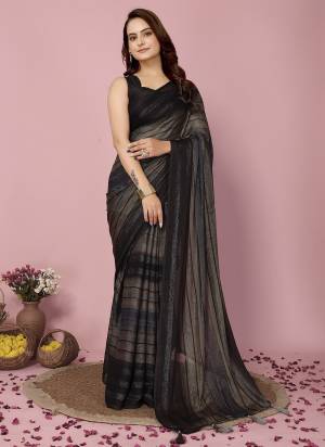 Attractive These Party Wear Ready To Wear Saree in Fine Colored.These Saree Are Rangoli Silk And Blouse is Art Silk Fabricated.Its Beautified With Wevon Designer With  Printed.